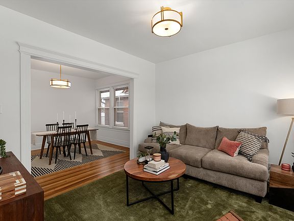 2nd image of 4556 Commonwealth St #2