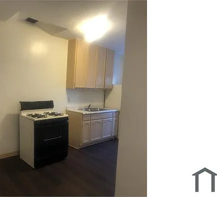 4824 S Figueroa St #4 — Photo 1