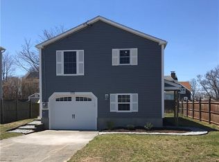 114 Foxboro Ave, Portsmouth, RI 02871