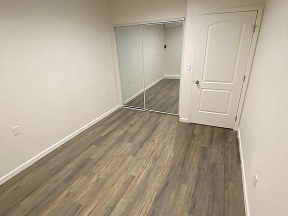 4th image of 22157 Kittridge St