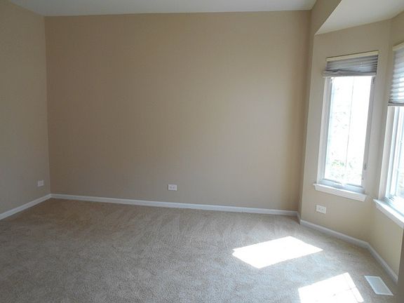 5th image of 465 Topaz Ln