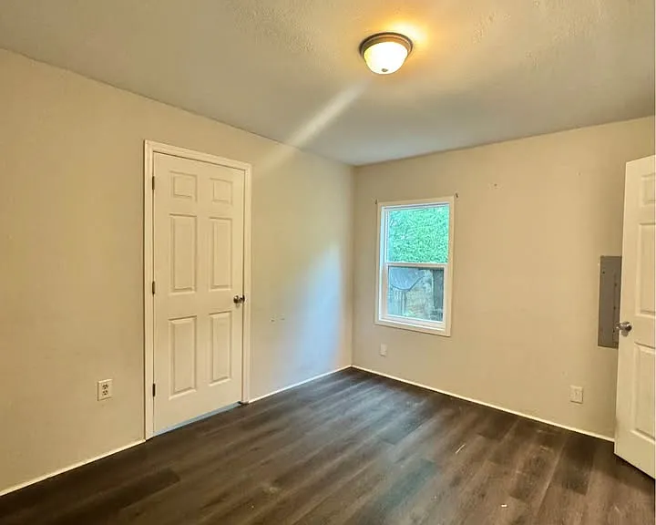 2383 S Riverbend Rd — Photo 5