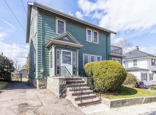240 Manthorne Rd, West Roxbury, MA 02132