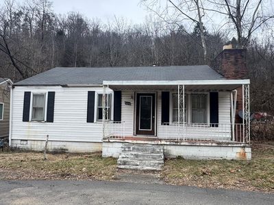 137 Pine Ave, Pineville, WV, 24874