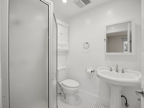 5th image of 6190 1/2 Mesa Ave