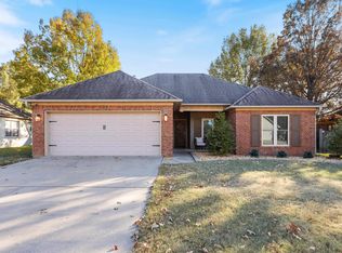 10 Brentwood Dr, Vilonia, AR 72173