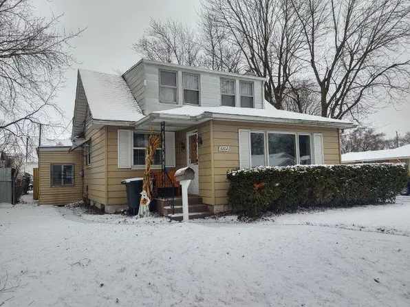 3202 Pleasant St, South Bend, IN 46615