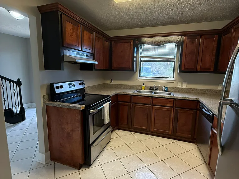 6221 Hibiscus Ave — Photo 6