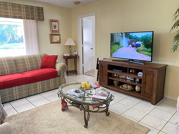 3rd image of 8225 Cypress Lake Dr