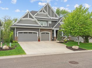 5275 Ranchview Ln N, Plymouth, MN 55446