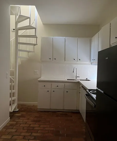 4407 Yupon St #B — Photo 2