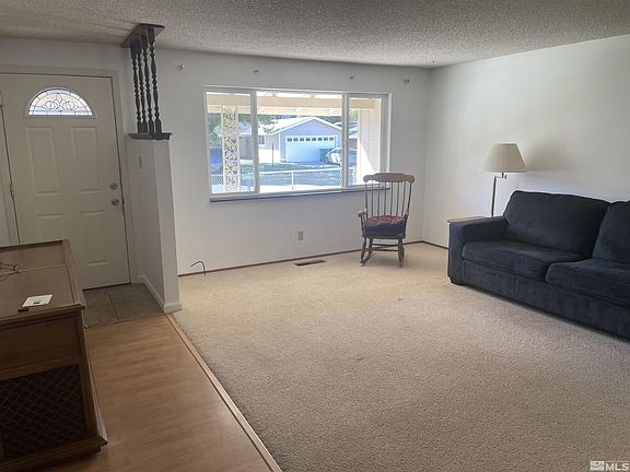 3rd image of 3201 Baker Dr
