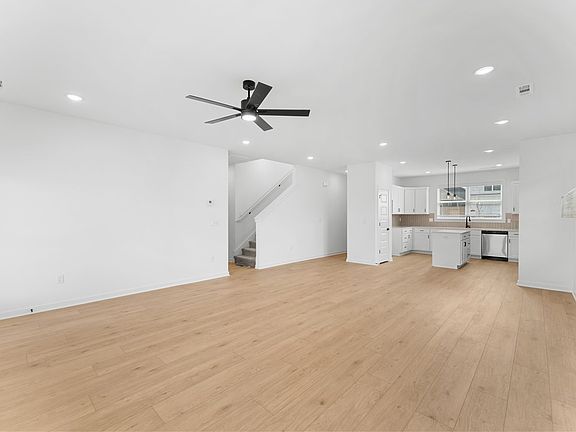 5th image of 6002 SW Bear Creek Ave