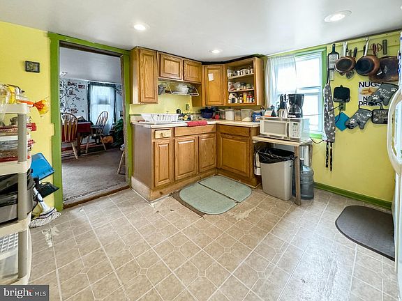 3rd image of 608 S 2nd St