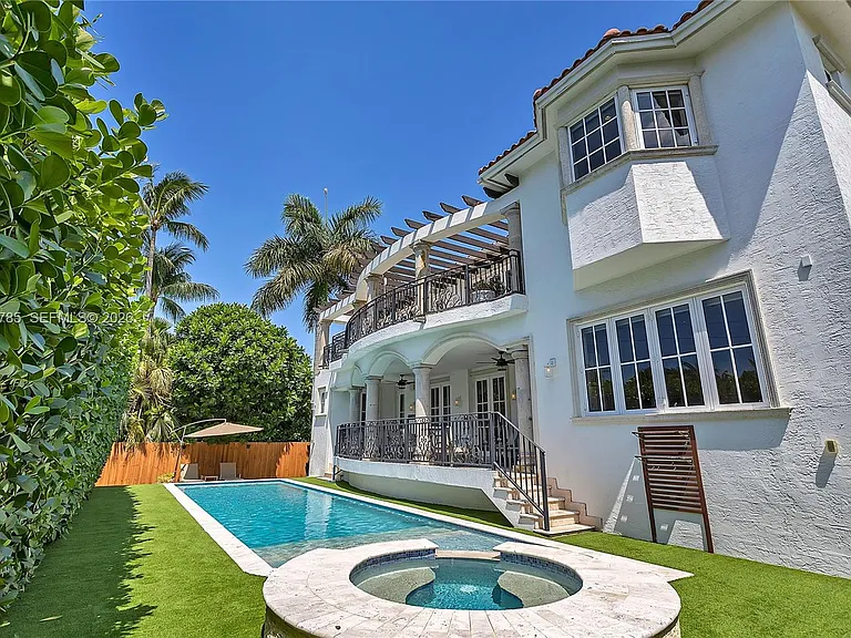 350 Redwood Ln — Photo 25