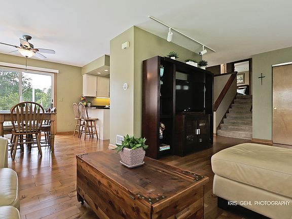 4th image of 36438 N Elizabeth Ct
