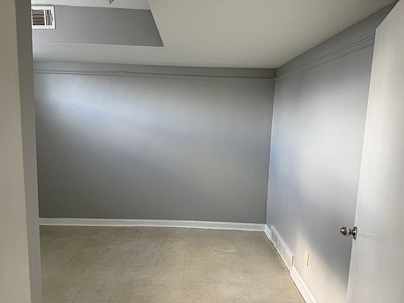 4th image of 438 N Park Ave #2
