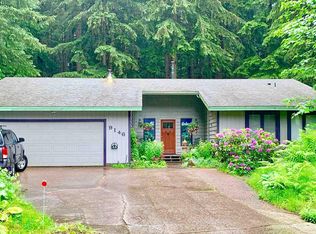 9146 Skywood Ln, Juneau, AK 99801