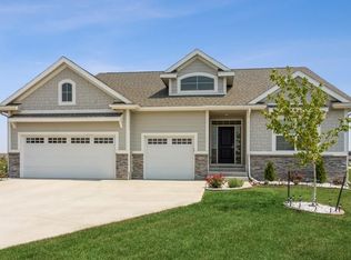540 NE Bobcat Ct, Waukee, IA 50263