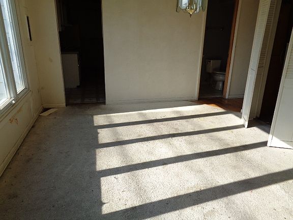 4th image of 13205 S Mackinaw Ave