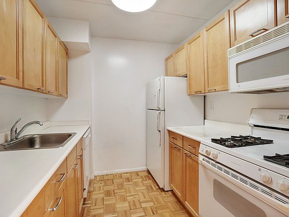 2nd image of 345 E 64th St #4EE