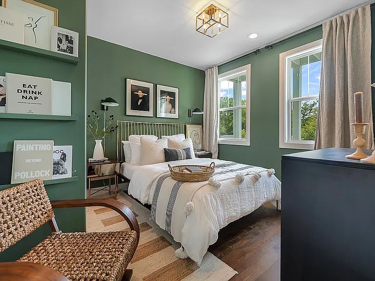 1st image of 629C James Ave #3