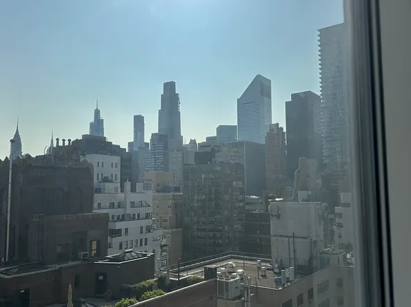 420 East 58th Street image 16 of 17