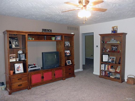 5th image of 321 Woodlawn Ave