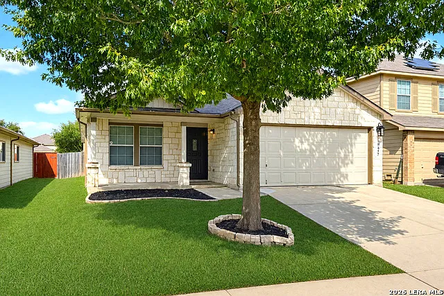 4 bed, 2.0 bath, 1731 sqft, $1,680 — Photo 3