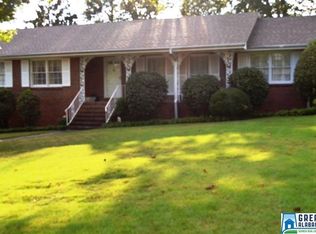 2524 Woodmere Dr, Vestavia Hills, AL 35226