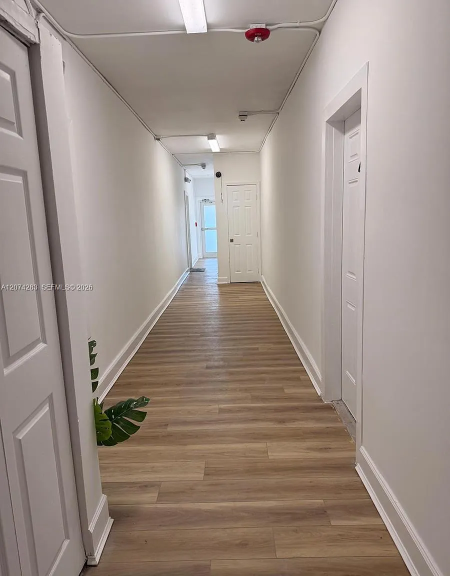 Lawrence Estate East Addn — Photo 4