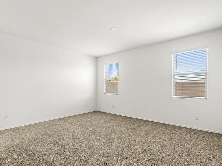 10427 W Parkway Dr — Photo 24