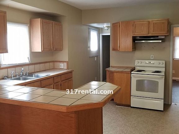 2nd image of 530 N Berwick Ave