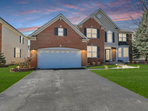 2124 Amelia Ln, Hoffman Estates, IL 60192