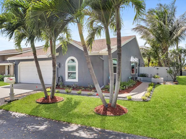 1 Hawthorne Lane, Boynton Beach, FL 33426