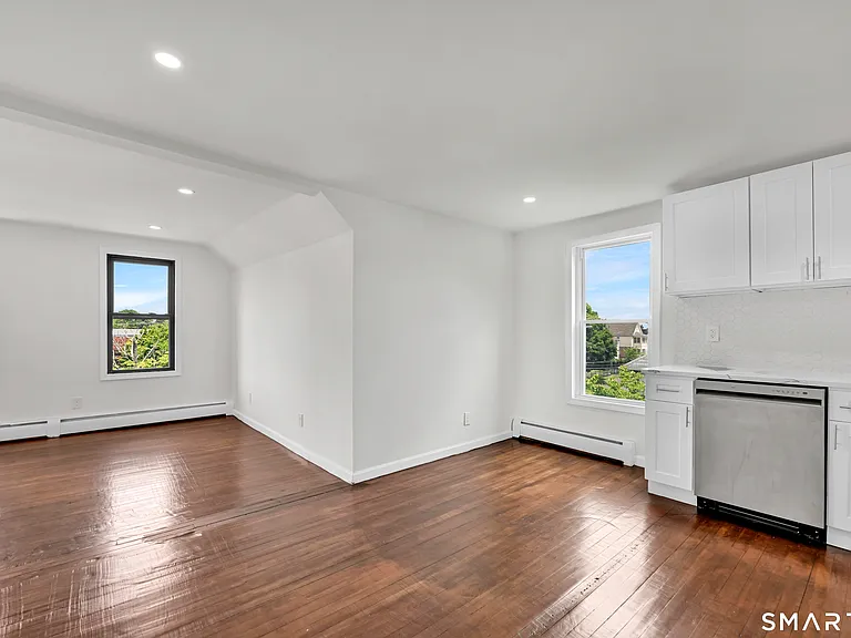 54 Overlook Ave #3 — Photo 3