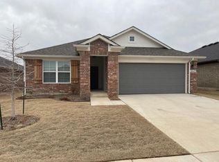 18607 Luna Dr, Edmond, OK 73012