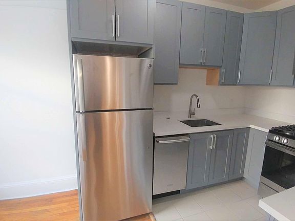 2nd image of 566 Fell St APT 24