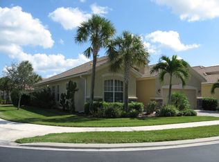 16201 Parque Ln, Naples, FL 34110