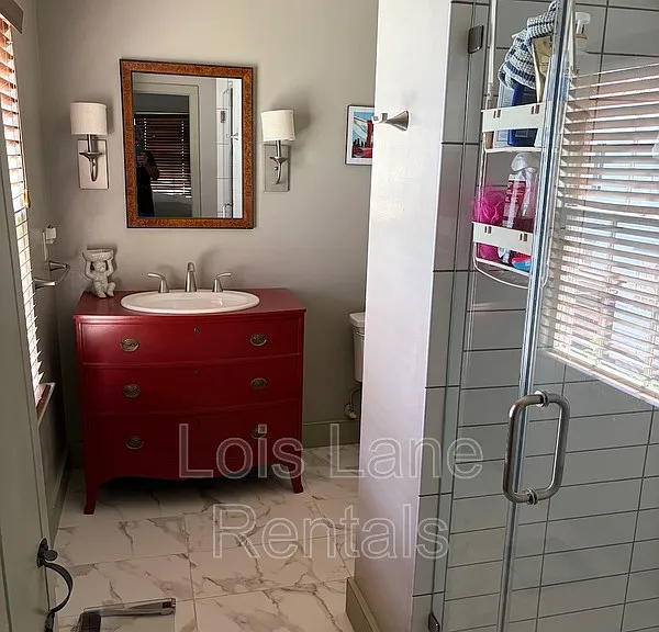 8 Leo Ln — Photo 11