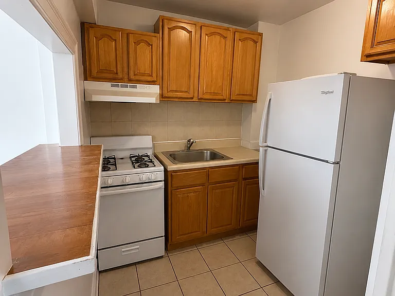 2112 Starling Ave #K1 — Photo 4