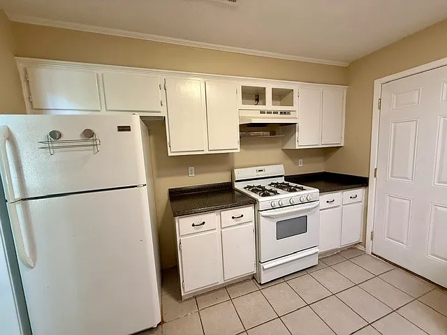 3309 Coastal Dr — Photo 5