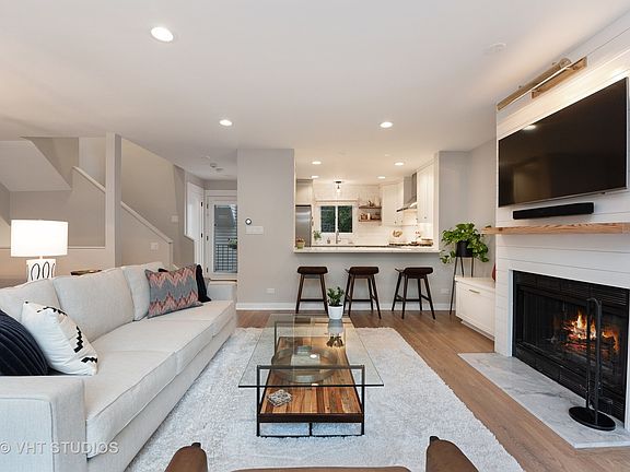 3rd image of 4554 N Paulina St APT 6