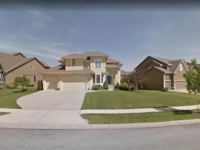 13801 Hauser St, Overland Park, KS, 66221