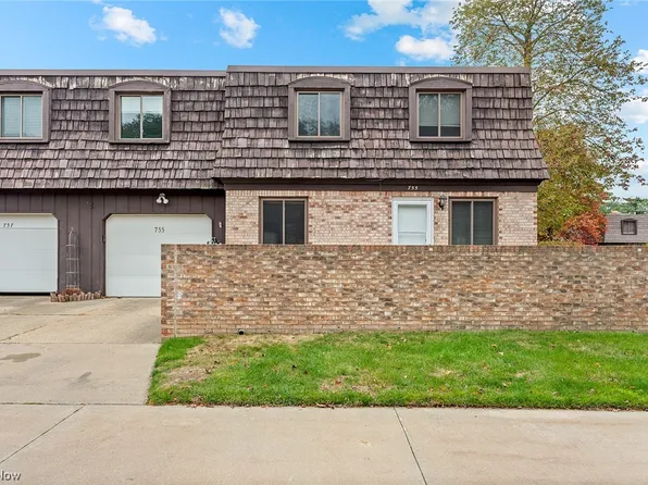 755 Tollis Pkwy #14-01, Broadview Heights, OH 44147