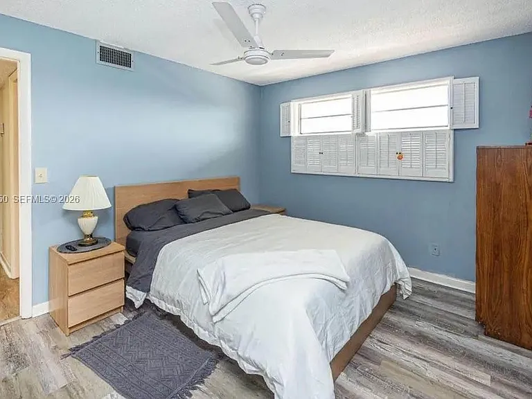 2615 NE 3rd Ct #4030 — Photo 4