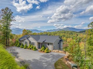 146 Red Hawk Knl, Lake Lure, NC 28746