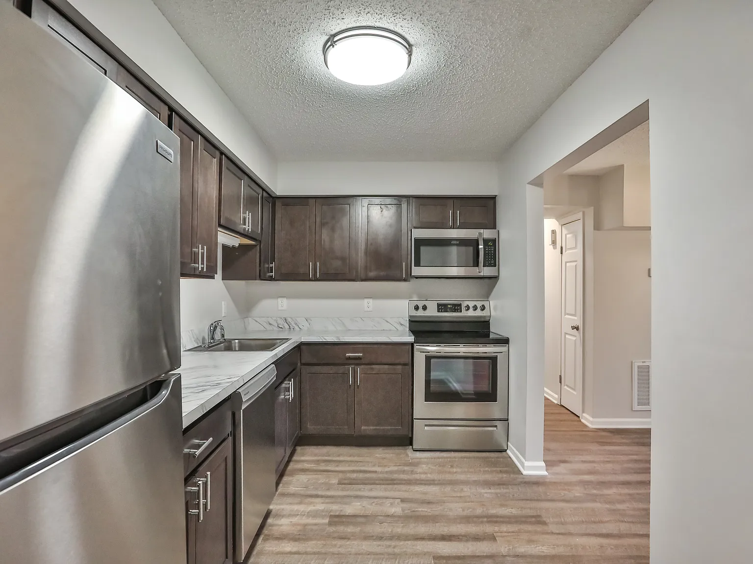 Adams Station Apartments — Photo 1