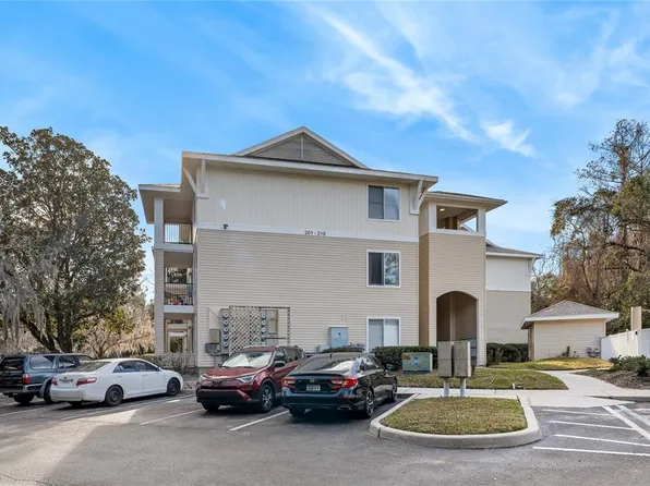 3921 SW 34th St APT 211, Gainesville, FL 32608