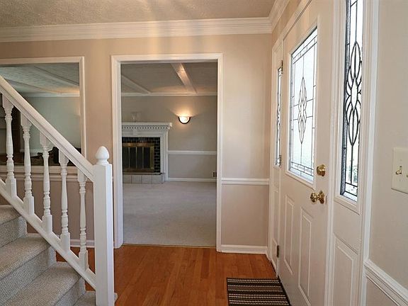 5th image of 3225 Brooks Ct